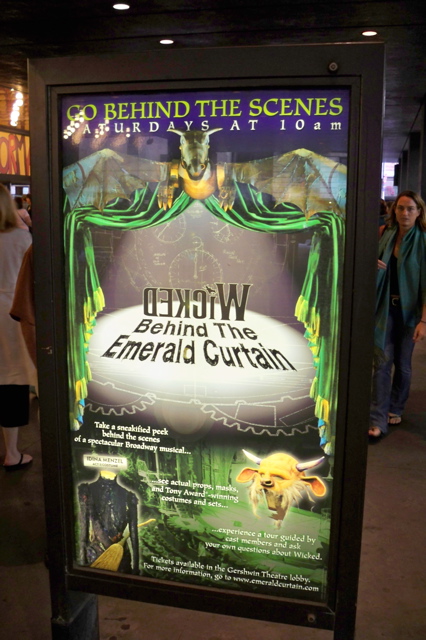 Wicked - Behind The Emerald Curtain at Gershwin Theatre